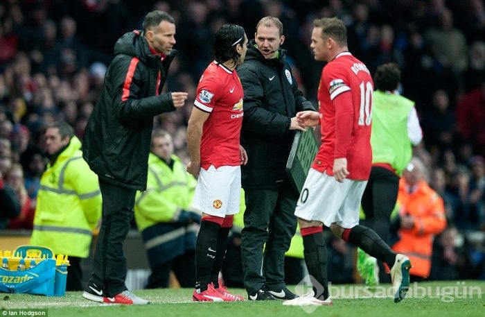 ManU Tottenham'ı rahat geçti