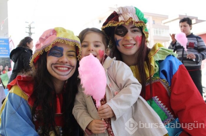 Bursa Rotaract Day'de faaliyetlerini anlattı...