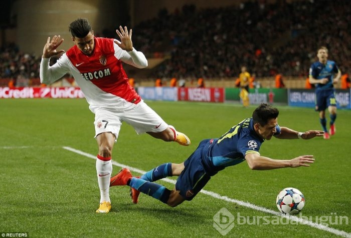 Arsenal'a Fransa'da 2 gol yetmedi!