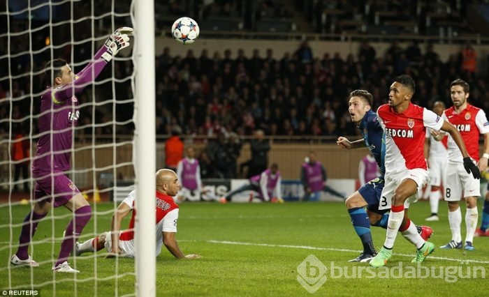 Arsenal'a Fransa'da 2 gol yetmedi!