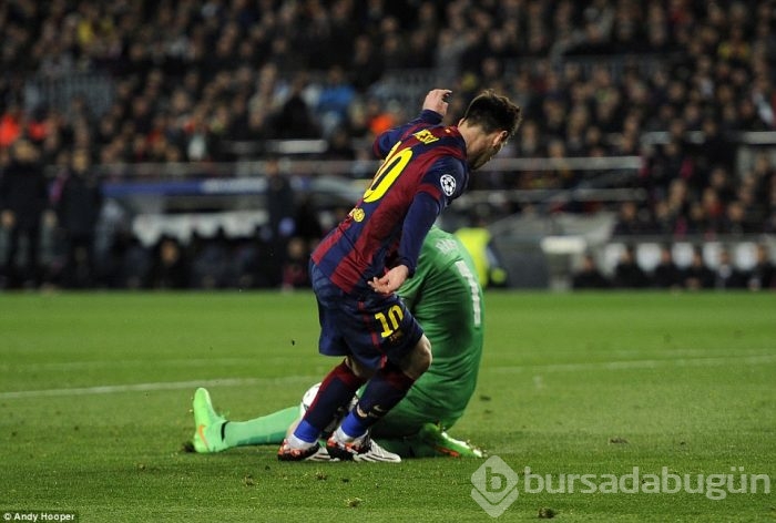 Barça City'i kupanın dışına itti!