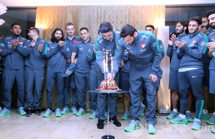 A Milli takımda yüzler gülüyor