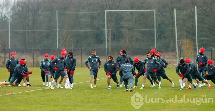 Milli takımın Hollanda maçı kadrosu...
