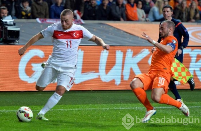 Hayallerimizi uzatmada Sneijder yıktı!