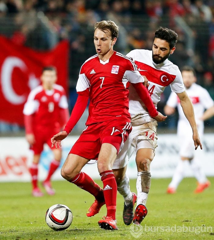 Milliler galibiyete uçtu!