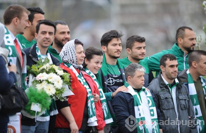 Otizmli öğrencilerin Bursaspor coşkusu!