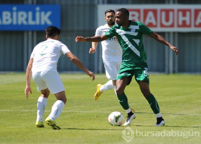 Özlüce'de gol düellosunu Bursaspor kazandı!
