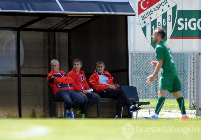 Özlüce'de gol düellosunu Bursaspor kazandı!