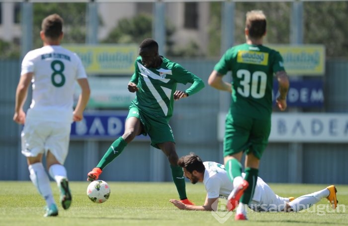 Özlüce'de gol düellosunu Bursaspor kazandı!