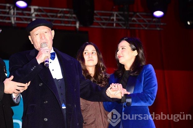 Kayahan 14 yıl sonra Nilüfer'le aynı sahnedeydi