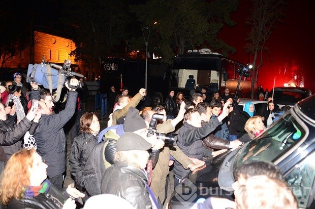 Kayahan 14 yıl sonra Nilüfer'le aynı sahnedeydi