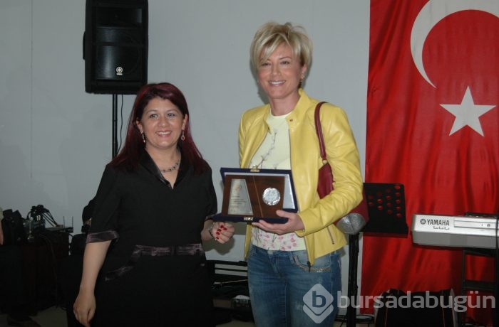 Avukatlar gününü kokteylle kutladılar...