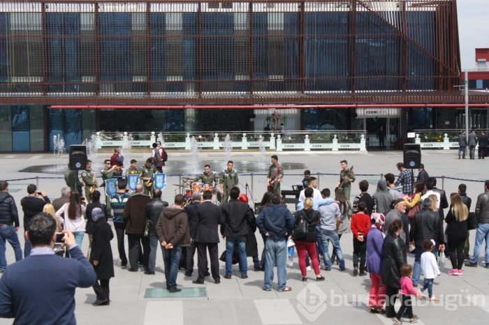 Bursa'nın Fethi Kent Meydanı AVM'de kutlandı...