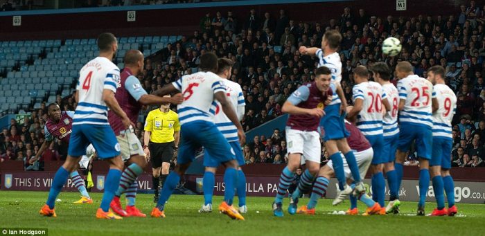 Benteke Aston Villa'yı ipten aldı!