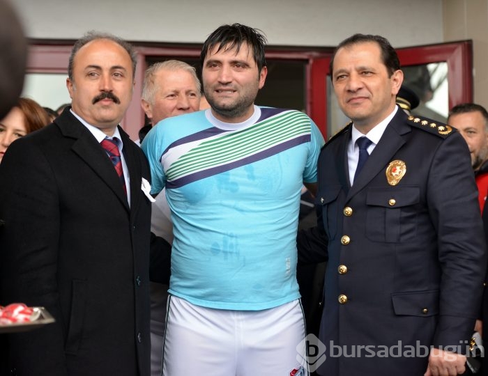Bursa'da 170.yıl coşkusu!Başkan Bölükbaşı'da sahada ter döktü!