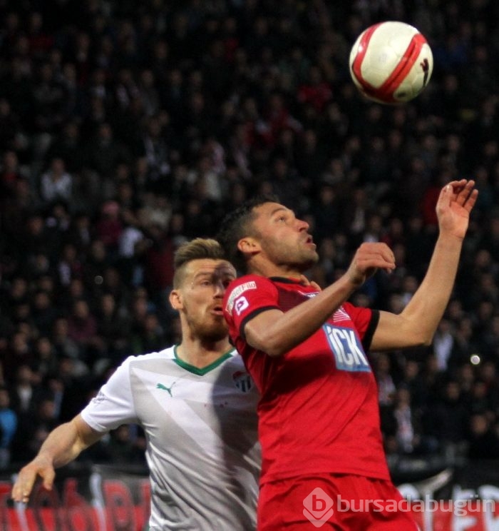 Timsah Ankara'da yarı final biletini kaptı!