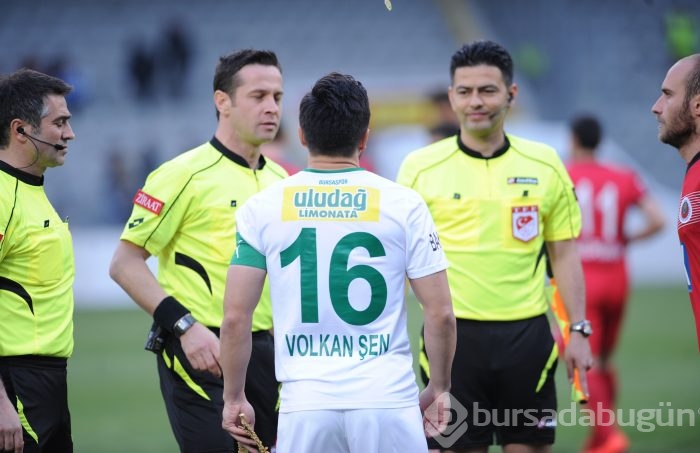 Timsah Ankara'da yarı final biletini kaptı!