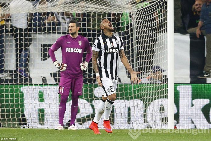 Juventus'u Vidal sırtladı!