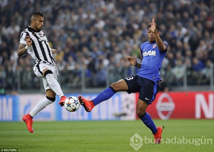 Juventus'u Vidal sırtladı!