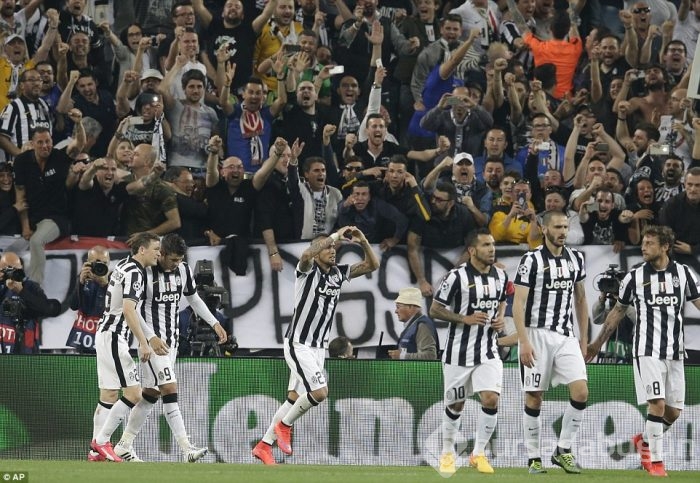 Juventus'u Vidal sırtladı!