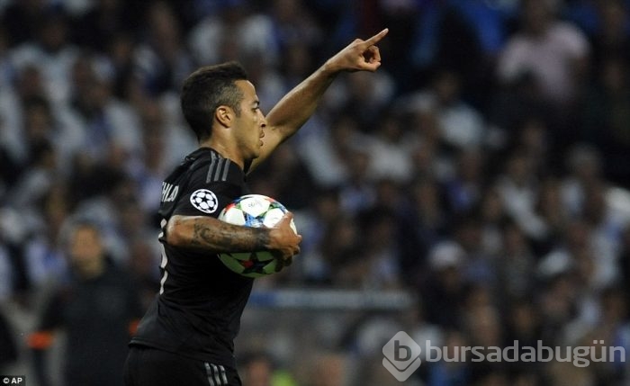 Bayern Münih Porto'ya direnemedi!
