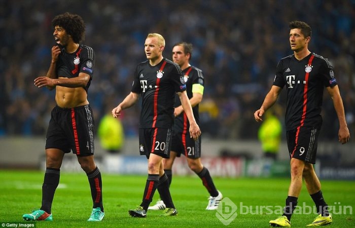 Bayern Münih Porto'ya direnemedi!