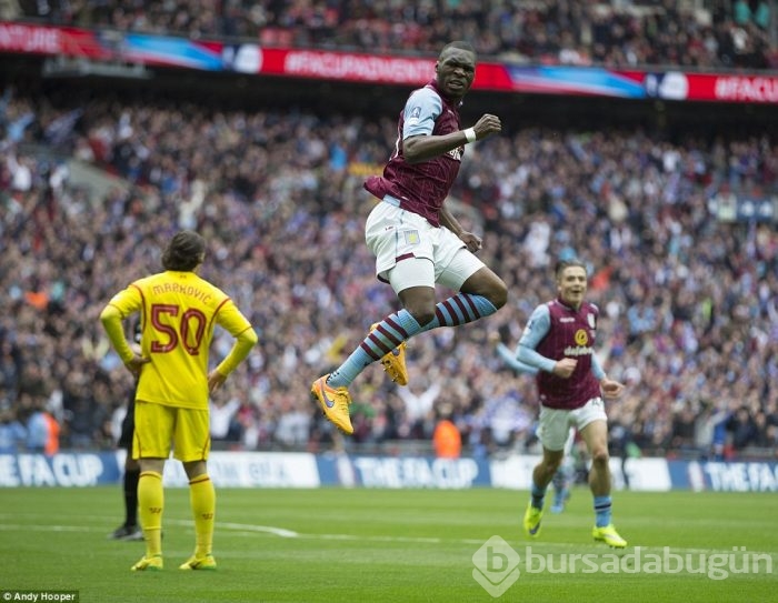 Aston Villa Liverpool'u kupanın dışına itti!
