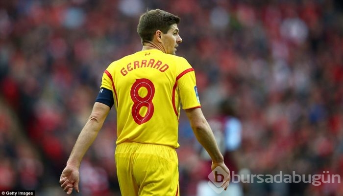Aston Villa Liverpool'u kupanın dışına itti!