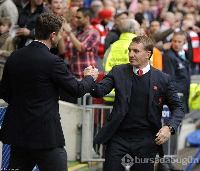 Aston Villa Liverpool'u kupanın dışına itti!
