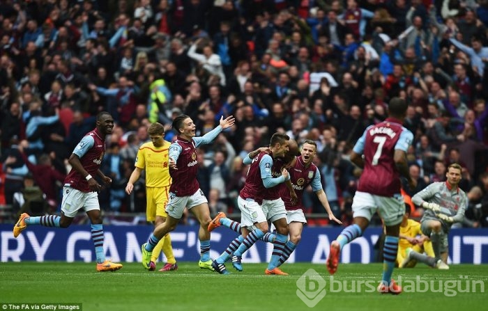 Aston Villa Liverpool'u kupanın dışına itti!