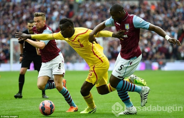 Aston Villa Liverpool'u kupanın dışına itti!