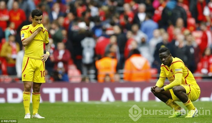 Aston Villa Liverpool'u kupanın dışına itti!