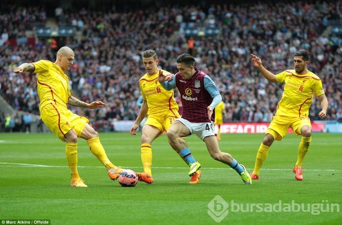 Aston Villa Liverpool'u kupanın dışına itti!