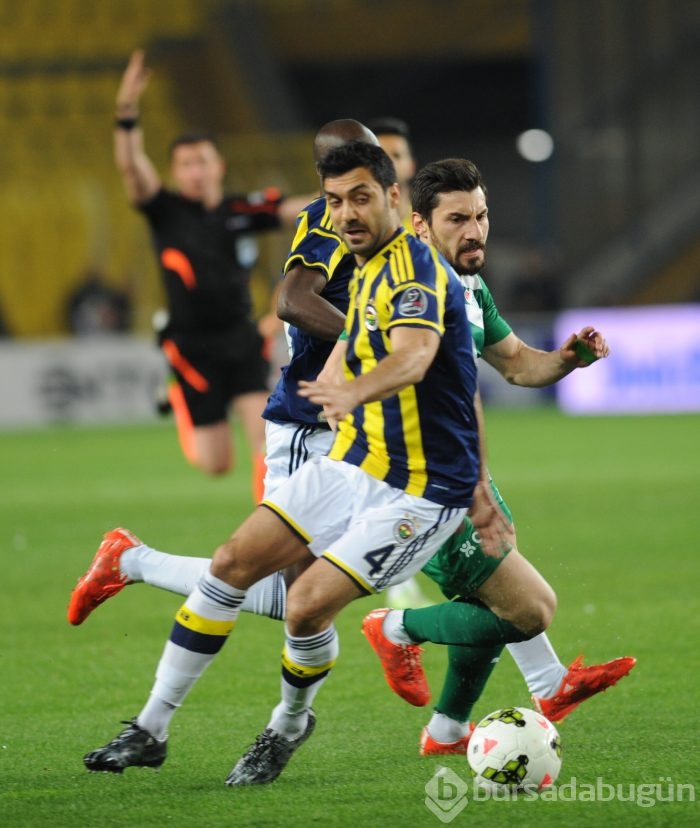 Timsah Hüseyin Göçek'e takıldı!