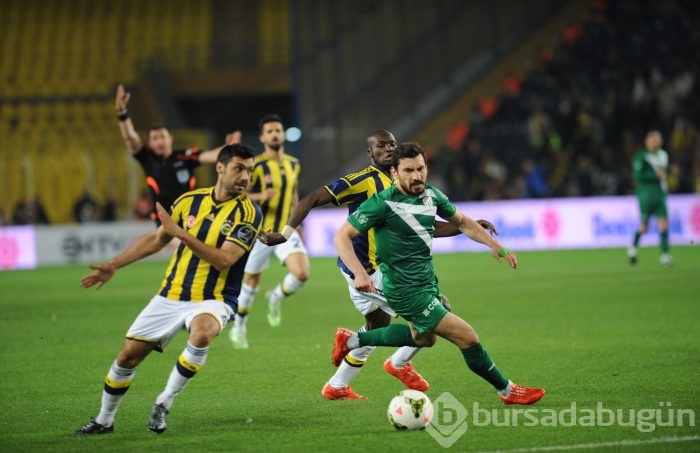 Timsah Hüseyin Göçek'e takıldı!