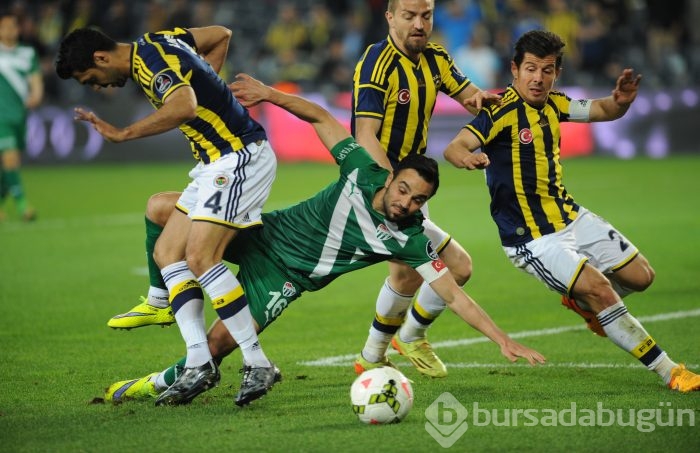Timsah Hüseyin Göçek'e takıldı!