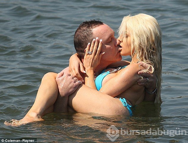 Model Courtney Stodden'in Striptiz merakı!