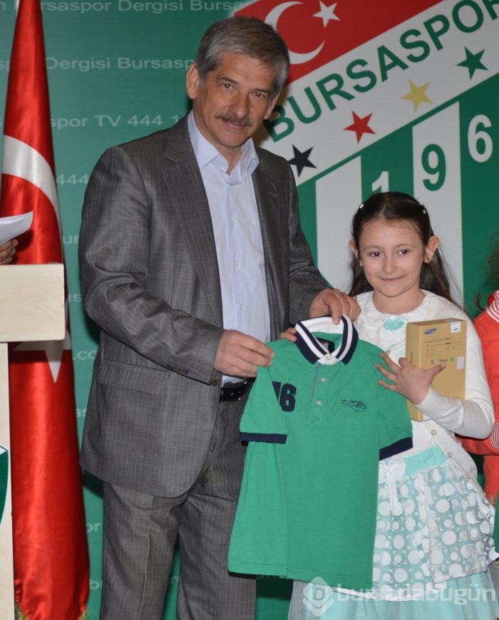 Bursaspor sevgisini kağıda döken minikler ödüllendirildi!