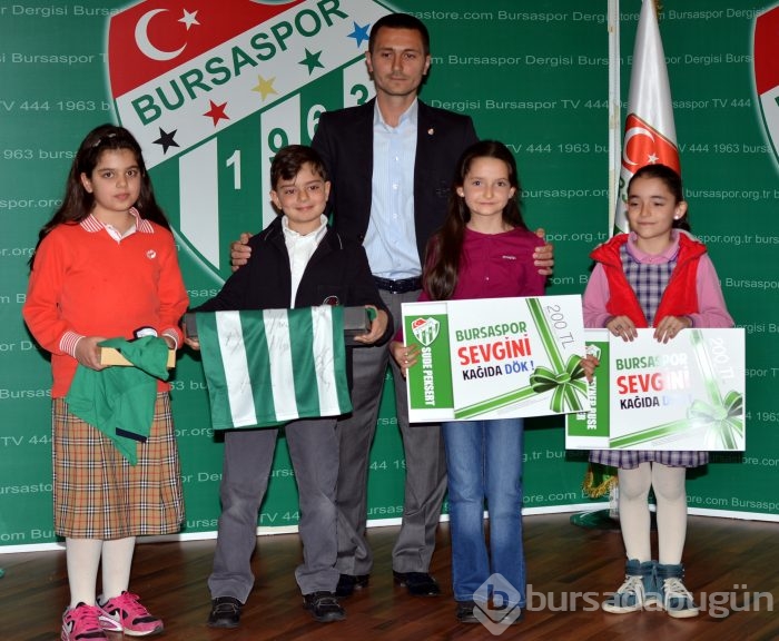 Bursaspor sevgisini kağıda döken minikler ödüllendirildi!