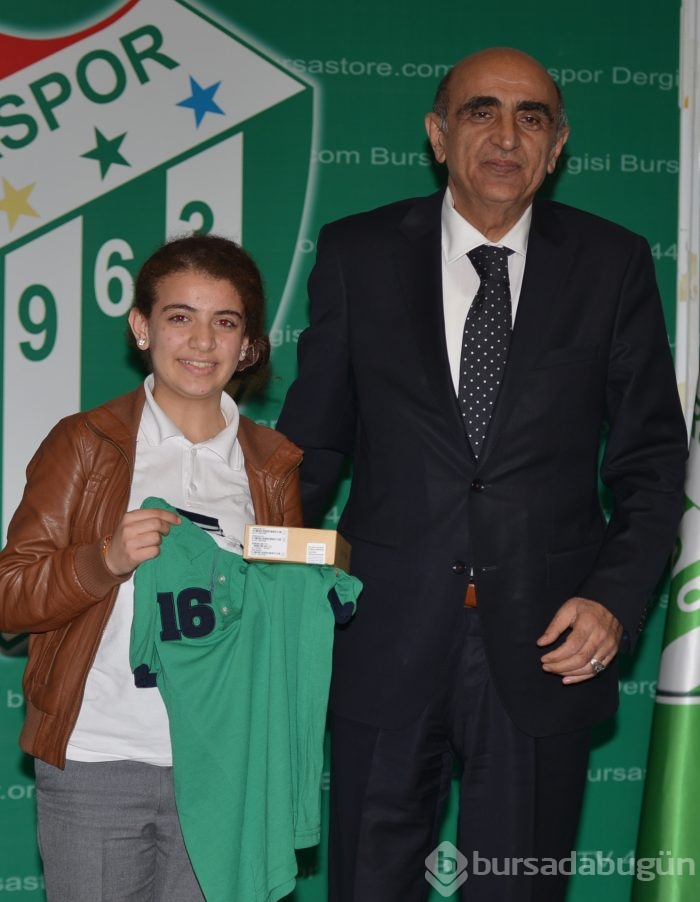 Bursaspor sevgisini kağıda döken minikler ödüllendirildi!