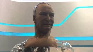 İnsan mimikli ilk robot Han, insanlarla diyalog kurabiliyor