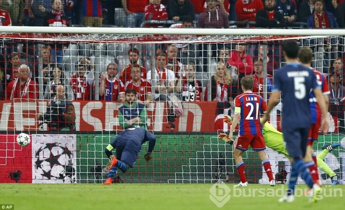 Allianz Arena Porto'nun başına yıkıldı!