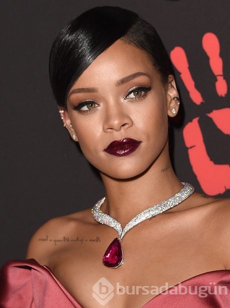 Rihanna nedime olursa böyle olur! 