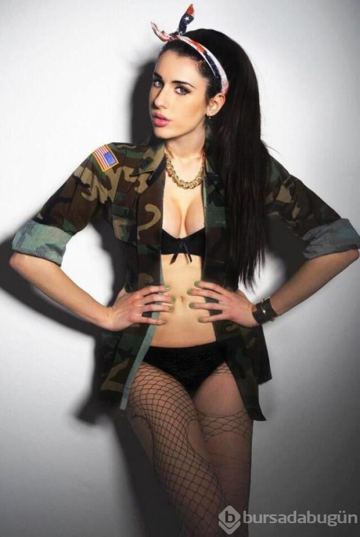 İtalya'nın en seksi basketbolcusu Valentina Vignali...