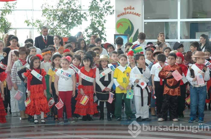 Minikler 23 Nisan'ı coşku içinde kutladılar...