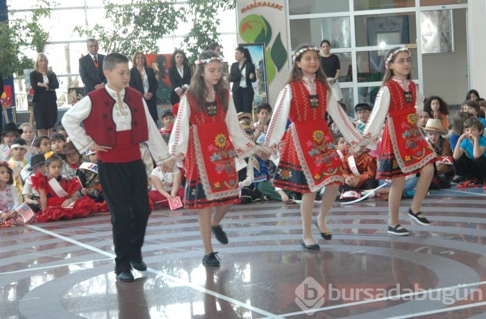 Minikler 23 Nisan'ı coşku içinde kutladılar...