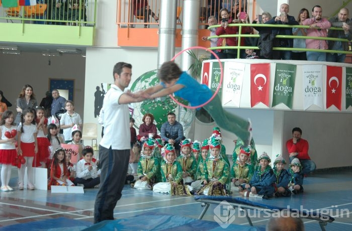 Minikler 23 Nisan'ı coşku içinde kutladılar...