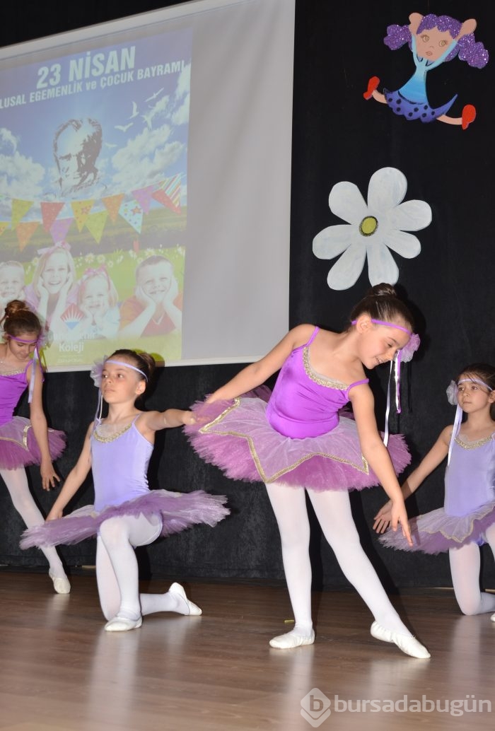 Bahçeşehir Koleji Öğrencileri 23 Nisan kutlaması...