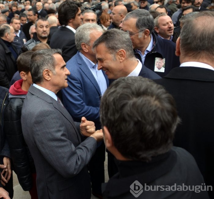Ayhan Kızıl son yolculuğuna uğurlandı