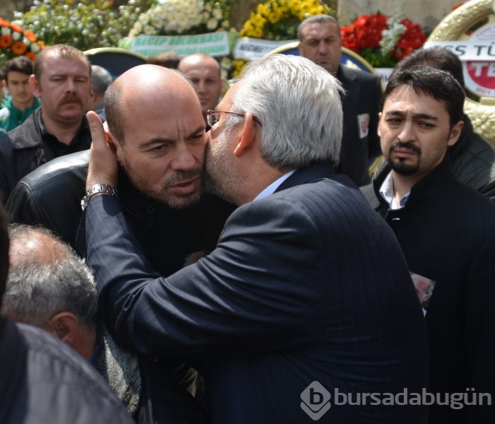 Ayhan Kızıl son yolculuğuna uğurlandı